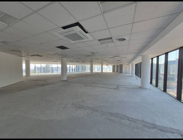 5,833M² OFFICE TO LET IN SANDTON CENTRAL